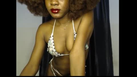 leah online show from November 28, 4:26 am