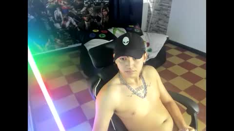 Snapshot of dan_cristancho chatting on September 19, 12:17 pm dan cristancho online show from September 19, 12:17 pm