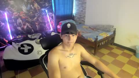 Snapshot of dan_cristancho chatting on September 29, 2:33 pm dan cristancho online show from September 29, 2:33 pm