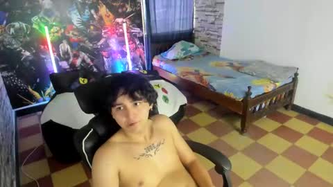 Snapshot of dan_cristancho chatting on October 18, 3:24 pm dan cristancho online show from October 18, 3:24 pm