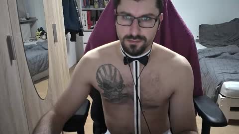 King Dan online show from November 22, 8:52 pm