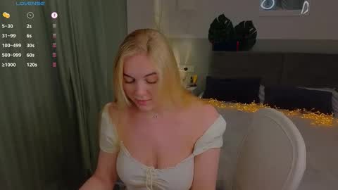 Dana online show from April 19, 5:34 pm