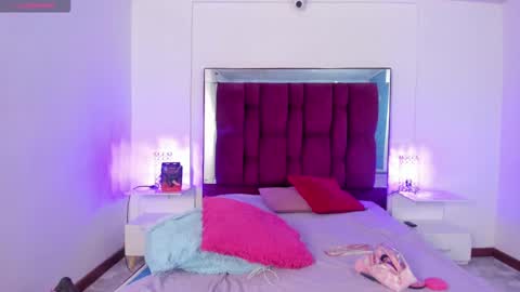    online show from January 20, 10:04 pm