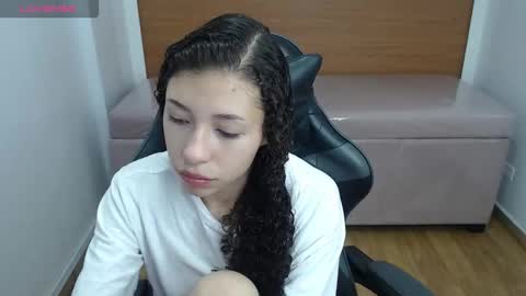 Danatella  online show from December 21, 12:45 pm