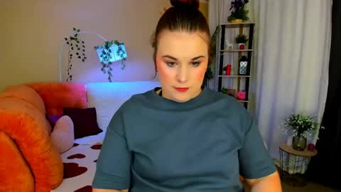 Olivia online show from June 5, 3:13 am