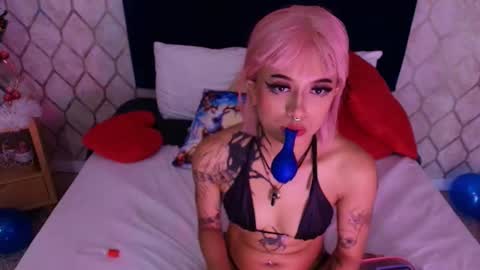 Dan  online show from December 5, 6:33 pm