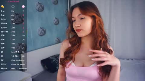 Astrid online show from December 14, 6:45 pm