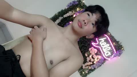   online show from December 3, 3:11 pm