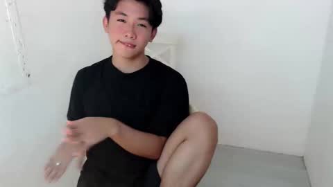   online show from December 6, 12:16 pm