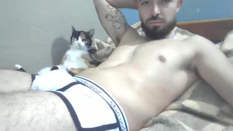 dani3l9905 online show from October 18, 5:10 am