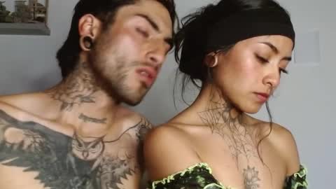 Snapshot of dani_angel_ chatting on November 2, 10:56 pm Dani online show from November 2, 10:56 pm