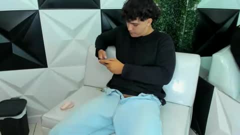 dani_cumboy online show from November 26, 2:29 pm