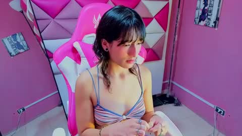 dani_dream online show from September 18, 1:35 pm