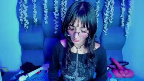 Snapshot of dani_dream chatting on July 8, 7:07 pm dani_dream online show from July 8, 7:07 pm