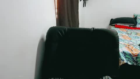 dani y jocelyn online show from November 10, 7:24 pm