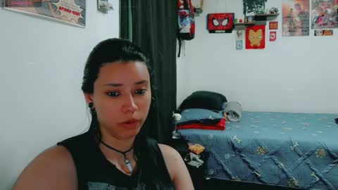 dani y jocelyn online show from March 18, 7:50 pm