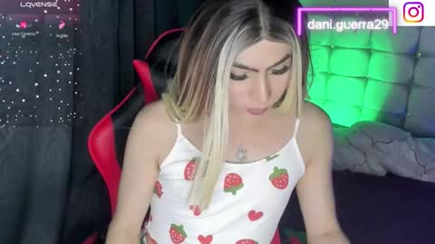 dani online show from April 22, 2:47 am
