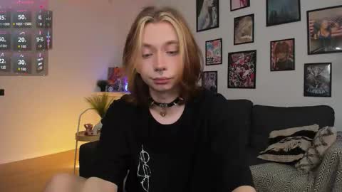 Daniel online show from December 2, 4:02 pm