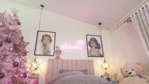   online show from November 15, 7:10 pm