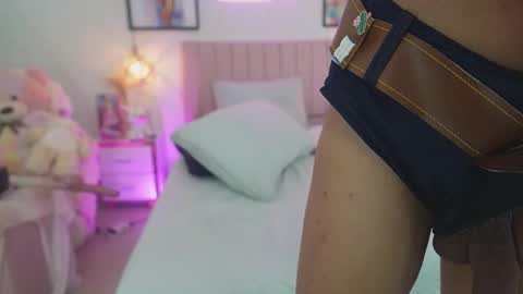   online show from March 7, 7:00 pm