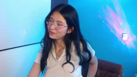 dani_tf online show from April 11, 9:52 pm