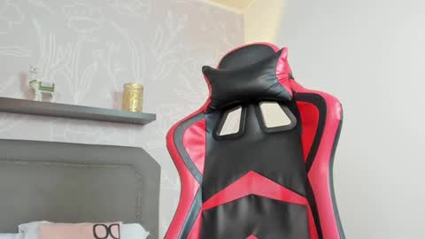 Dania online show from December 13, 12:28 pm