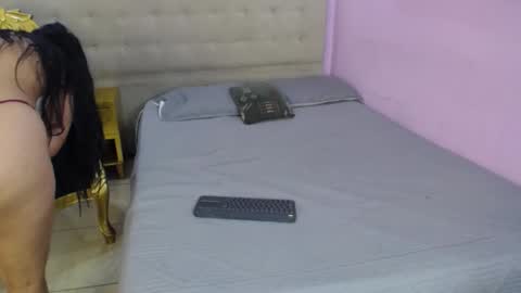 Danibloom  online show from February 25, 12:15 pm