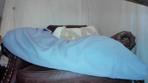 danidollxxx online show from December 27, 2:47 am