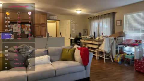 Dani Dragon online show from December 3, 4:50 pm