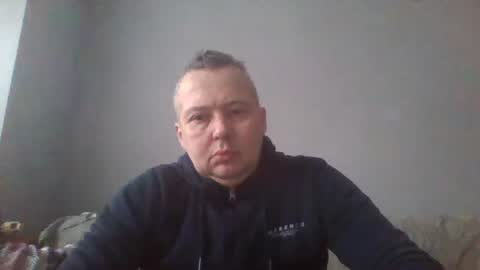 Snapshot of daniel0028 chatting on December 18, 11:34 am dan online show from December 18, 11:34 am