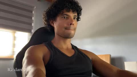 Daniel  online show from December 18, 5:52 pm