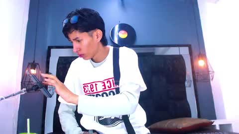 Daniel Delux  online show from November 25, 11:10 am