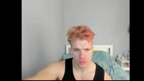 Snapshot of daniel_montecristo chatting on June 1, 8:49 am daniel_montecristo online show from June 1, 8:49 am