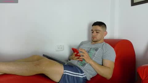 Snapshot of daniel_ova chatting on January 10, 2:08 pm Sexy Dani online show from January 10, 2:08 pm