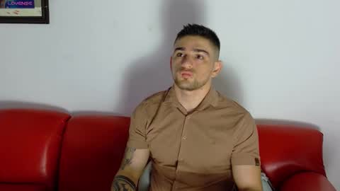 Snapshot of daniel_ova chatting on February 10, 11:14 am Sexy Dani online show from February 10, 11:14 am