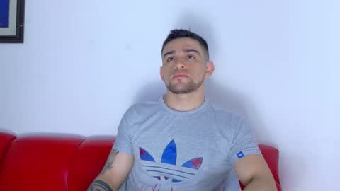 Snapshot of daniel_ova chatting on March 11, 12:44 pm Sexy Dani online show from March 11, 12:44 pm