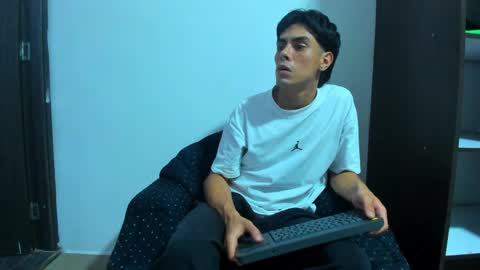 Daniel online show from March 31, 7:03 pm