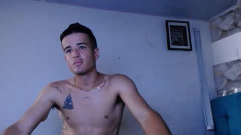 daniel_velez26 online show from November 26, 6:42 pm