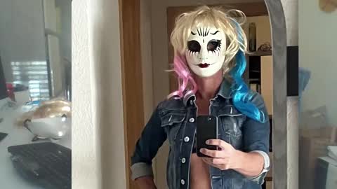 Snapshot of daniela69i chatting on December 4, 12:25 pm newcumer online show from December 4, 12:25 pm