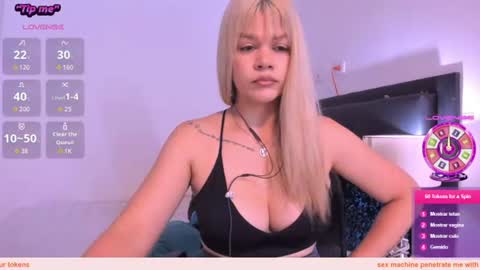 Snapshot of daniela_beauty chatting on July 28, 6:20 pm daniela online show from July 28, 6:20 pm