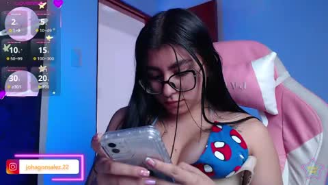 Snapshot of daniela_cute22 chatting on June 9, 4:29 pm DANIELA online show from June 9, 4:29 pm
