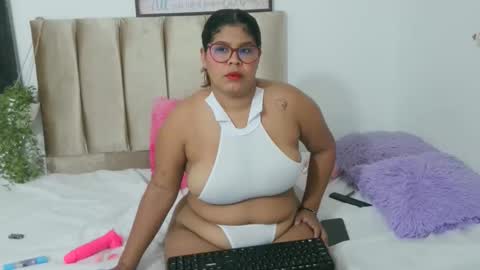 daniela_lan online show from December 18, 8:31 am