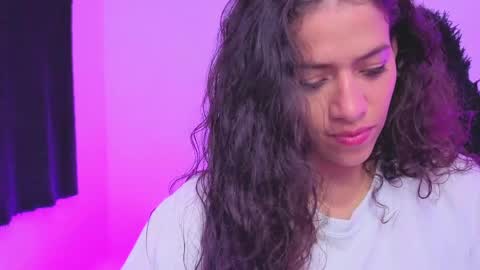 daniela_rivasthl online show from April 22, 3:42 am