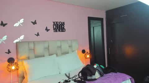 lorena online show from March 12, 2:41 am