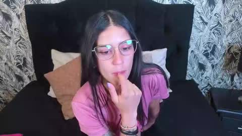 danielamonroe online show from February 10, 9:52 pm