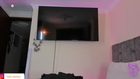 danielasexya online show from March 1, 1:00 am