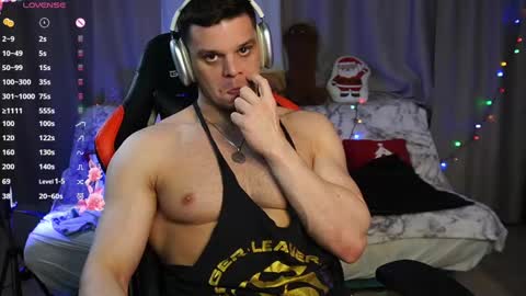 Snapshot of danielkraig_for_u chatting on February 11, 6:44 pm Daniel Kraig online show from February 11, 6:44 pm