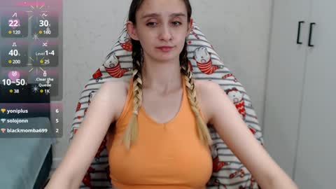 Daniella Martin online show from December 17, 2:12 am