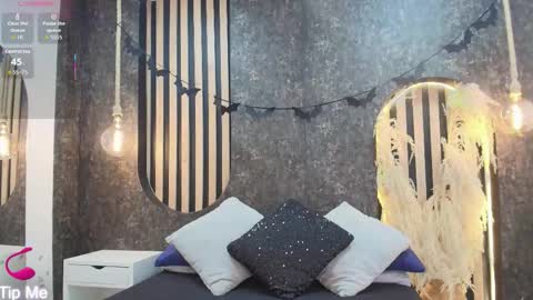 danielle_castillo online show from March 3, 7:20 pm