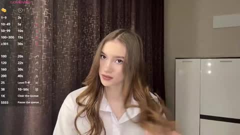 Trisha wanna play  Meow online show from April 28, 4:45 pm